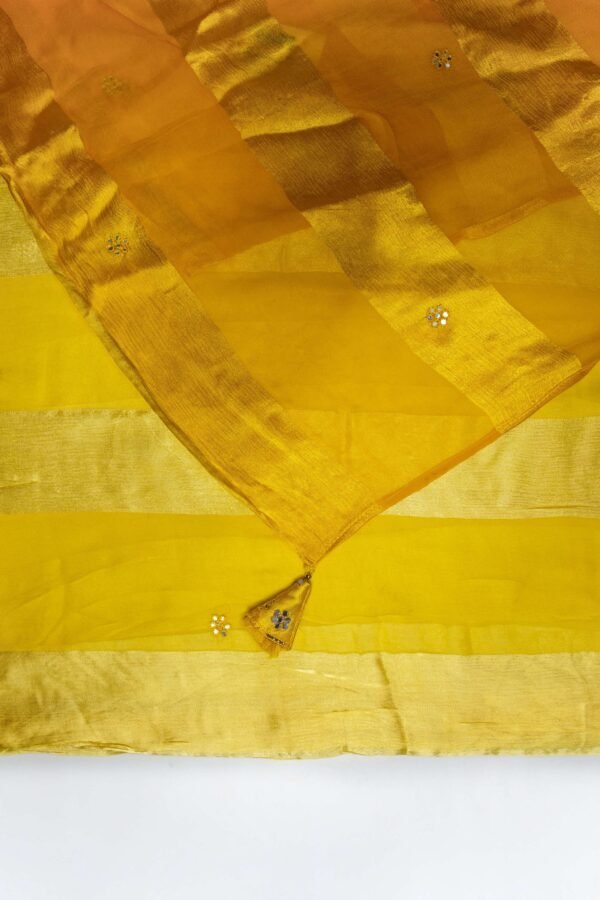 1 PIECE SAREE WITH READYMADE BLOUSE - Image 2