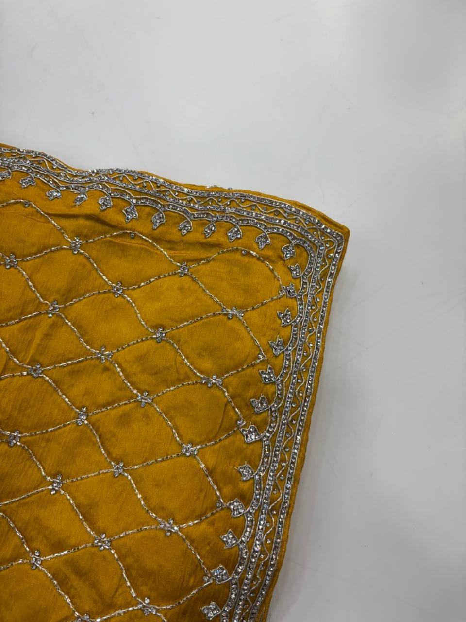 1 PIECE SAREE WITH BLOUSE PIECE - Image 2